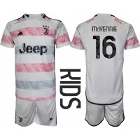 Juventus Weston McKennie #16 Vonkajší Detský futbalový dres 2023-24 Krátky Rukáv (+ trenírky)